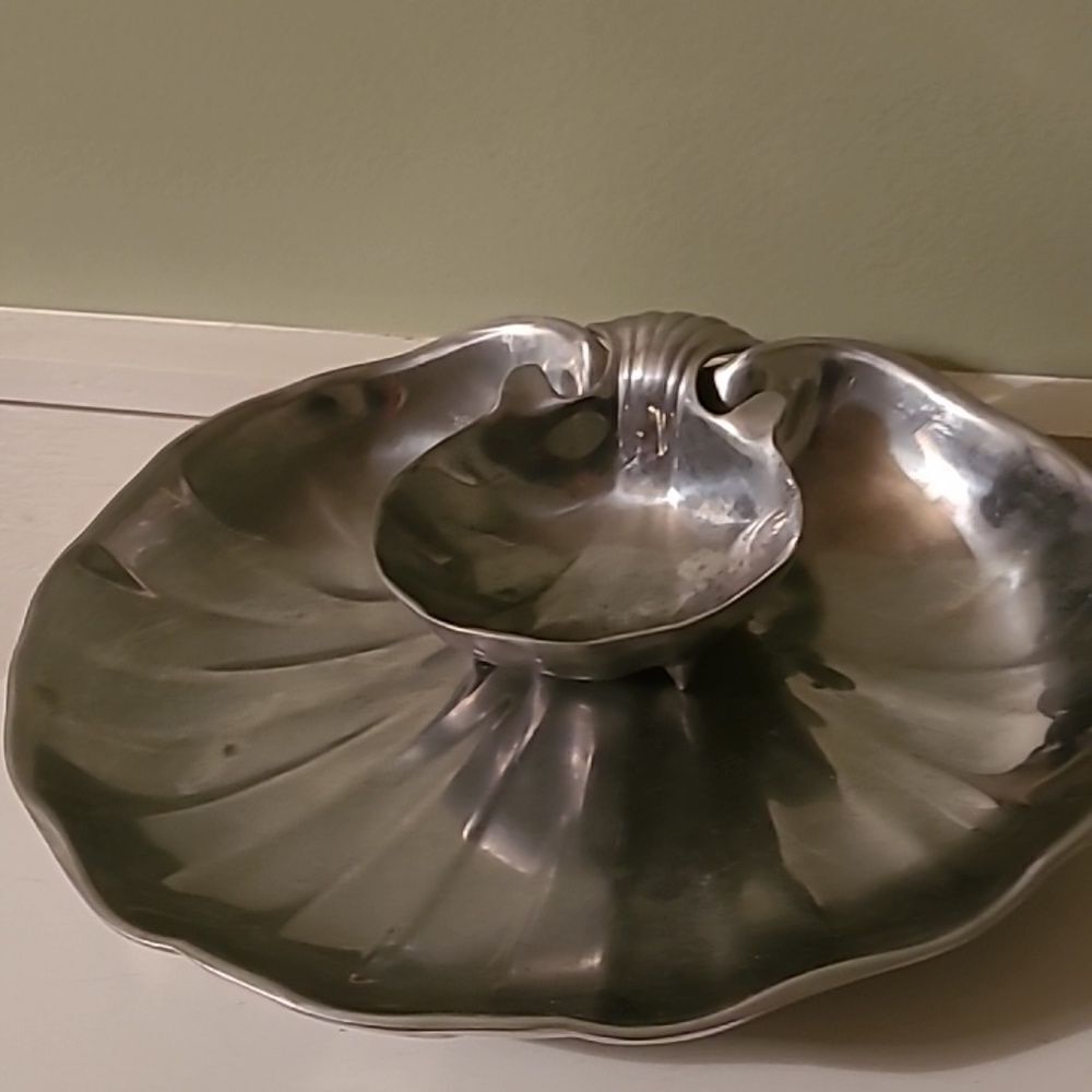 Vintage Wilton Armetale Chip and Dip Set